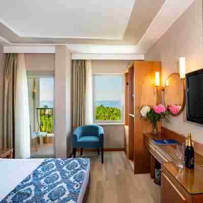 Royal Atlantis Beach Rooms