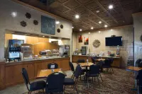邁爾斯城套房飯店 - 早餐