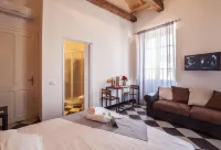 Manì Rooms