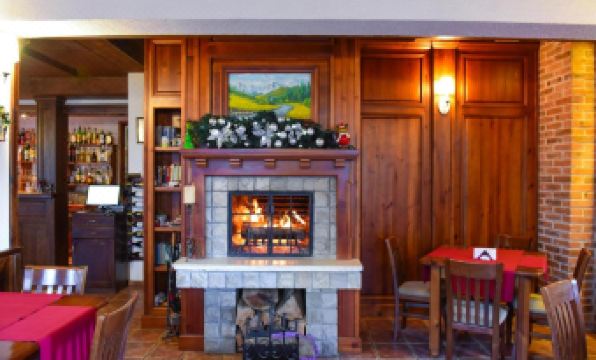 Family Hotel Lazur - Housity