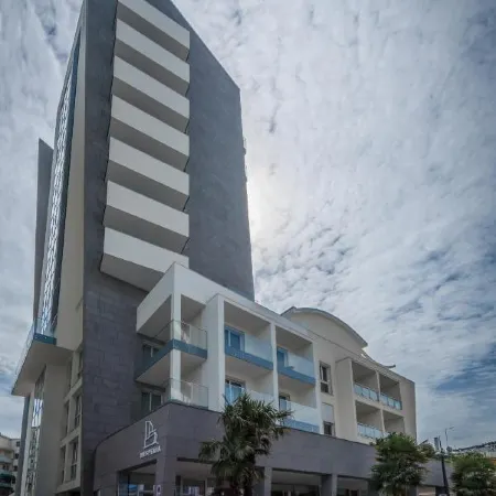 Hesperia Hotel & Residence