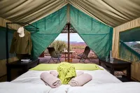 Etendeka Mountain Camp - С баром