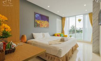 The Lakeview - West Lake Lotus Apartments
