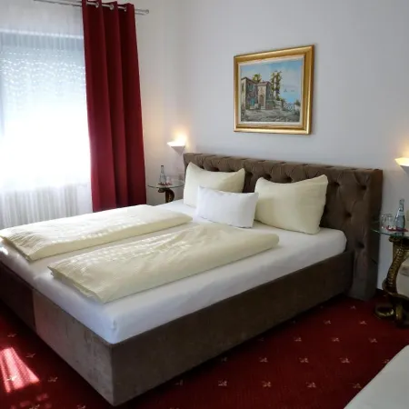 Hotel Geissler Отели рядом с достопримечательностью «Бад-Каннштатт»