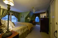 Follansbee Inn Hotels in Sunapee