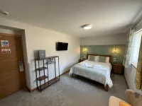 Royal Oak Guesthouse Hotels in 