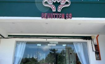 BENUTTEN 99 HOTEL