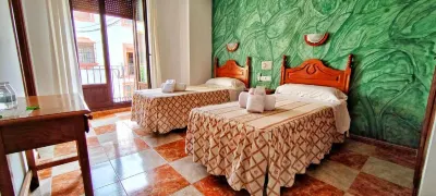 Hotel Virgen de Los Reyes