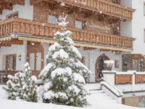Hotel Pension Sonnleiten Hotels in Tux