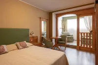 Hotel Pangrazzi - 3 Stelle Superior فنادق في Cogolo