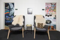 Kulukis Downtown Hostel Hotel di Nuuk