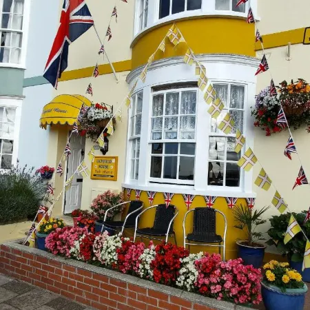 Lichfield House