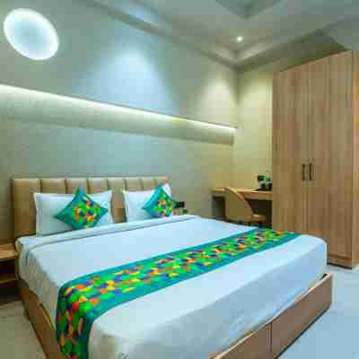 Treebo Royal City Rooms