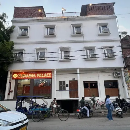 Sunaina Palace Varanasi