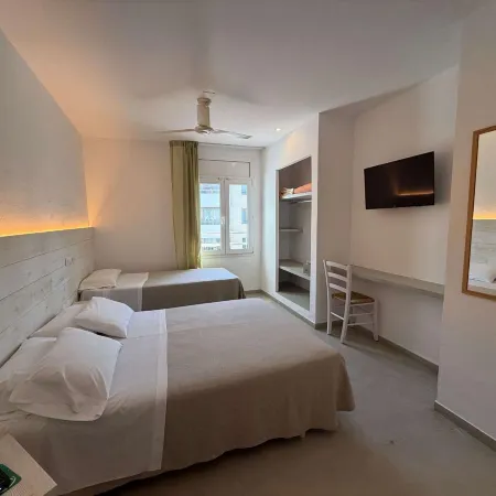 Hostal Rom Familiar
