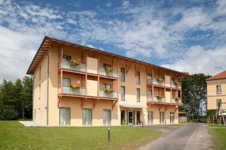 Jufa Hotel Fürstenfeld Отели в г. Loipersdorf bei Furstenfeld