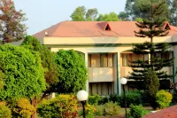 Blue Country Resort Hotels in Khingar