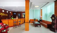 Gold Stars Hotel Hotels in TT. Long Hải
