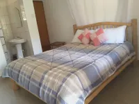 Brownstone Country Home Hotels in Erute