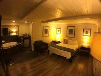 สเตอร์ลิง การ์เดนส์ โฮเต็ล โรงแรมใน