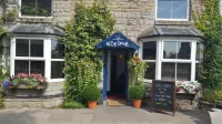 OYO The Blue Boar Inn Các khách sạn ở Coughton