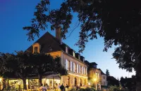 L Esplanade Hotels in Saint-Cirq-Madelon