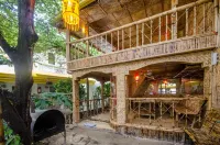 Bambooze Hauz