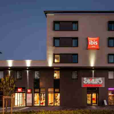 Hôtel ibis Saint Quentin En Yvelines Velodrome Hotel Exterior