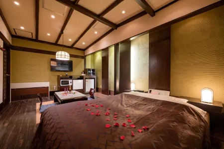 Hotel Metro (Adult Only)