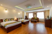 Thuy Hoang Nguyen Resort & Spa Hotels near Golden Valley
