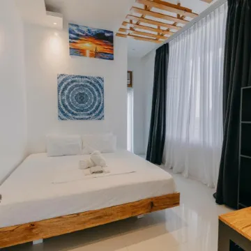 The Marc Vannelli Oslob