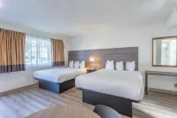 Coastal Breeze Inn