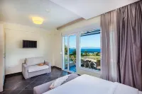 Sunny Villas Resort & Spa