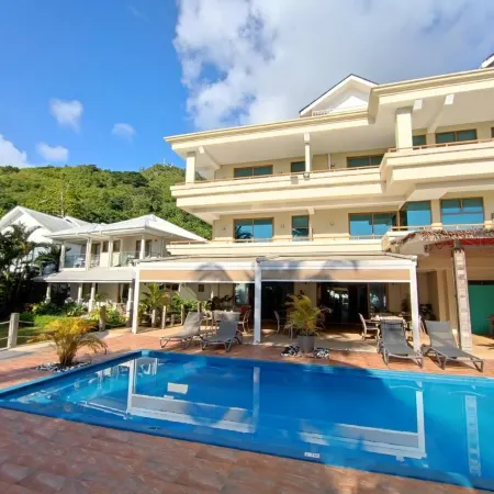 Crown Beach Hotel Seychelles