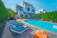 Spacious villa with private pool - Villas
