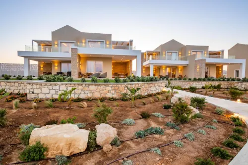 Thalassa Suites