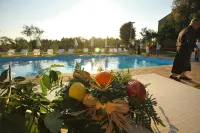 Antico Borgo La Commenda - piscina