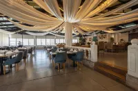 Dolphin Continental Hotel - Breakfast