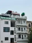 Hotel Hitam Rishikesh 2Min Walk to Parmarth Niketan Aashram ,Vanprastha Aashram - Guest houses