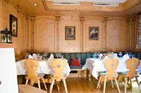 Hotel Tannenhof - breakfast