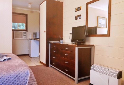 트웰브 어파슬스 모텔 & 컨트리 리트리트