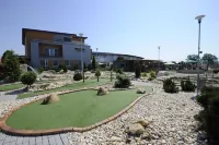 Buly Aréna Hotels in Kravare