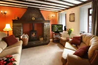 Swansea Valley Holiday Cottages Hotels in Blaenhonddan