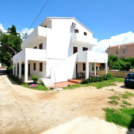 Apartments Renato