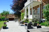 Tastecelebration Residence Các khách sạn ở Brosarp