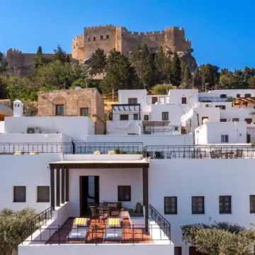 Maris Lindos Suites & Apartments Отели рядом с достопримечательностью «Пляж Агиос-Павлос»