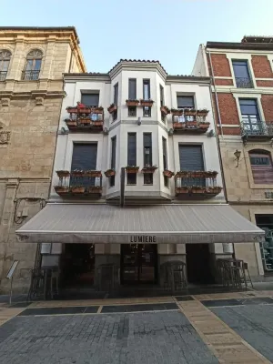 Arva Spa París Hotels in Leon