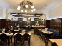 Münchner Hofbräu Coburg Отели в г. Зеслах