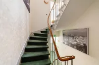 Crystal Hotel Hotels in Levallois-Perret