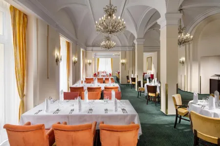 Imperial Hotel Ostrava Отели в г. Петровице у Карвини